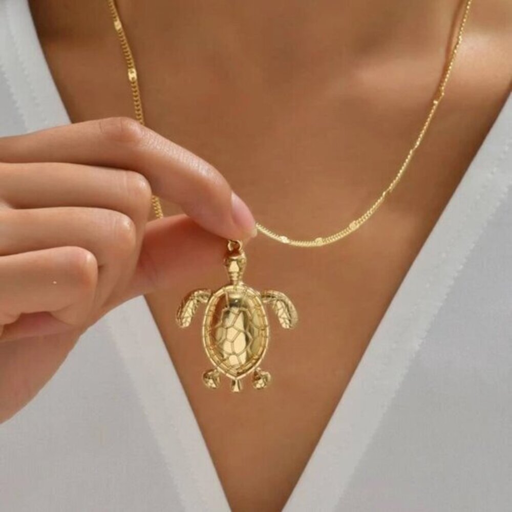 TURTLE NECKLACE 2025